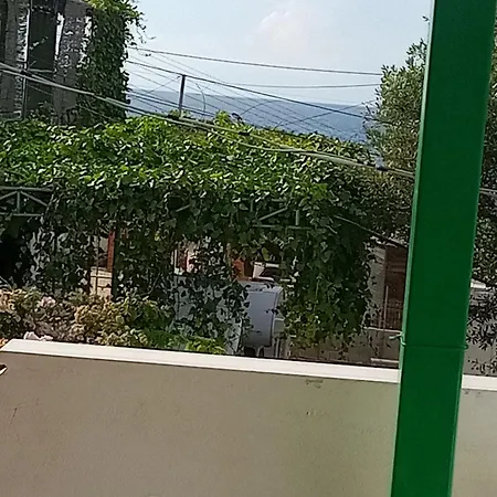 شقة Baci