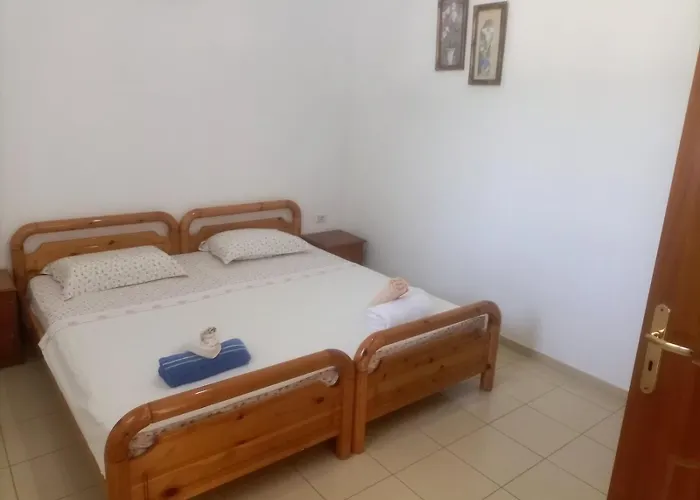 巴契公寓 公寓 *